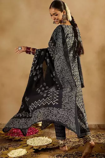 Floral printed regular pure cotton straight kurta with trousers & dupatta