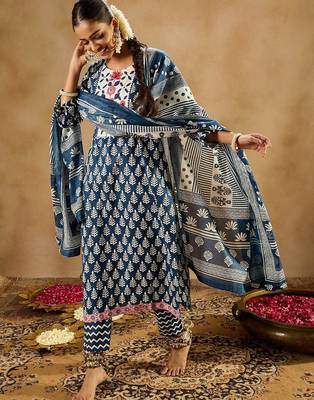 Ethnic motifs printed thread work cotton straight kurta & trousers & dupatta 4