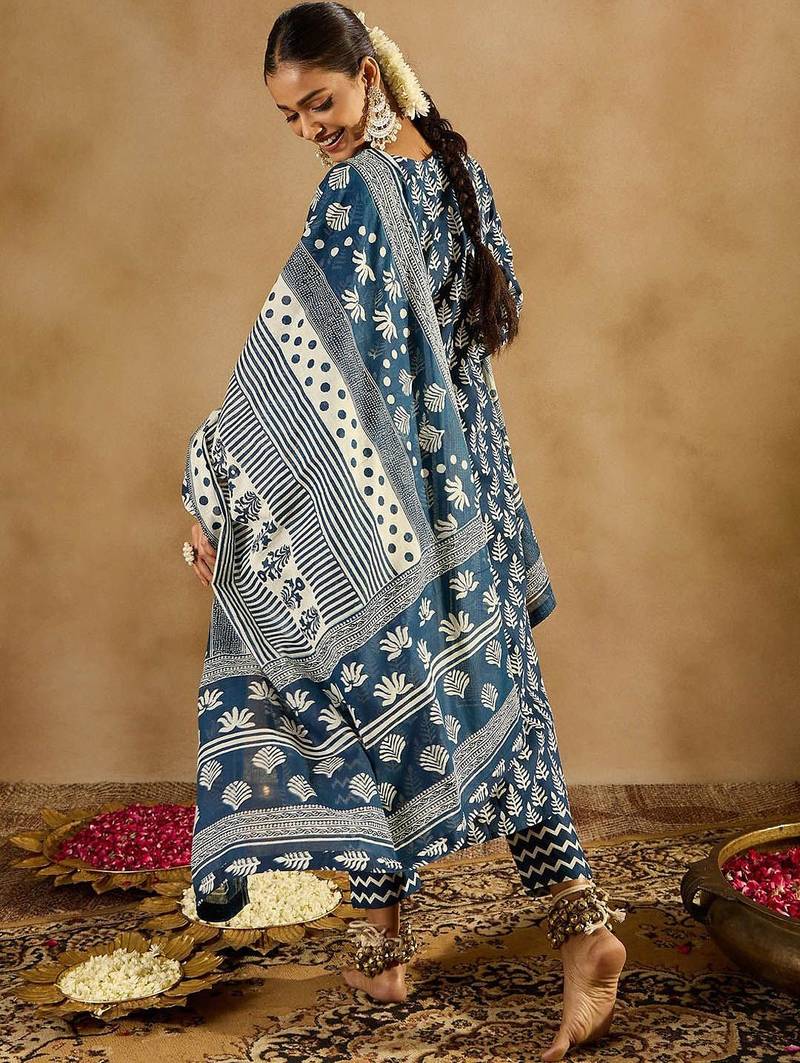 Ethnic motifs printed thread work pure cotton straight kurta & trousers & dupatta