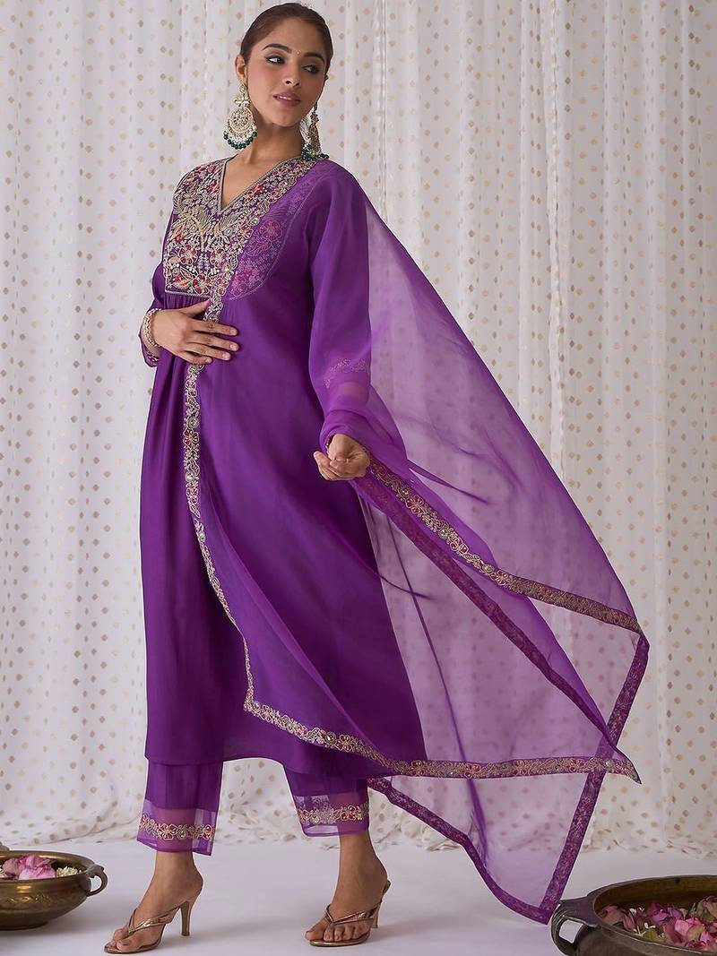 Floral embroidered v-neck liva kurta with trousers & dupatta