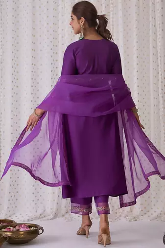 Floral embroidered v-neck liva kurta with trousers & dupatta