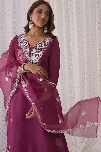 Floral embroidered v-neck thread work straight kurta with trousers & dupatta