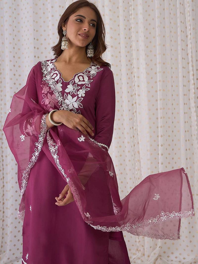 Floral embroidered v-neck thread work straight kurta with trousers & dupatta