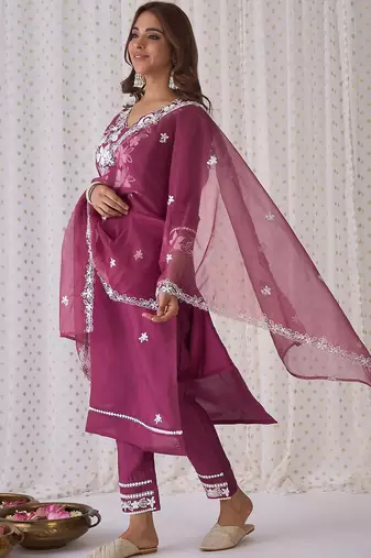 Floral embroidered v-neck thread work straight kurta with trousers & dupatta
