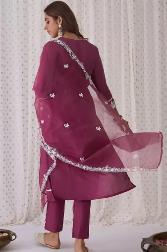 Floral embroidered v-neck thread work straight kurta with trousers & dupatta