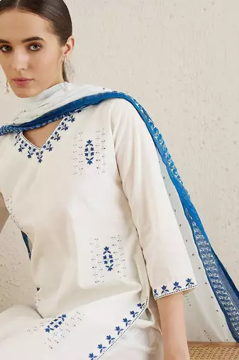 Ethnic motifs embroidered thread work pure cotton kurta with trousers & dupatta