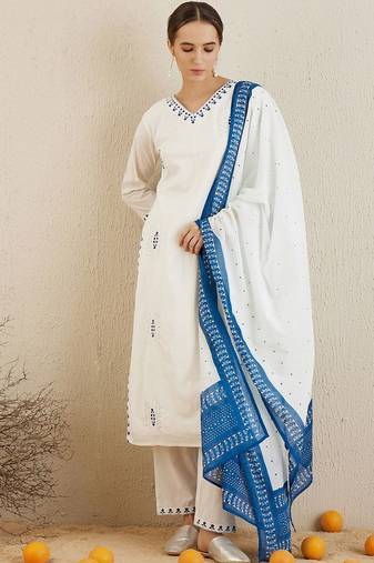 Ethnic motifs embroidered thread work  cotton kurta with trousers & dupatta