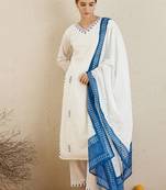 Ethnic motifs embroidered thread work cotton kurta with trousers & dupatta