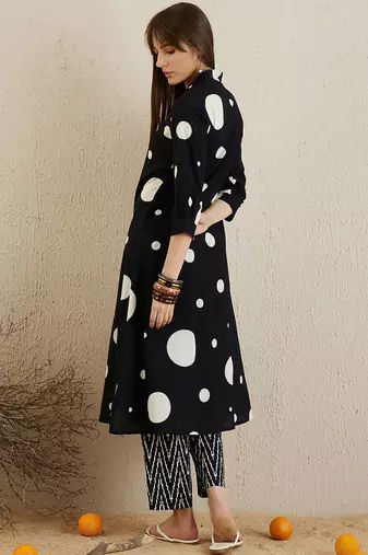 Printed pleated pure cotton kurta with trousers