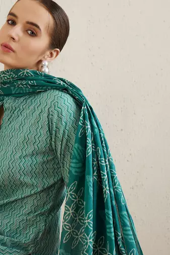 Chevron printed mandarin collar pure cotton kurta with trousers & with dupatta