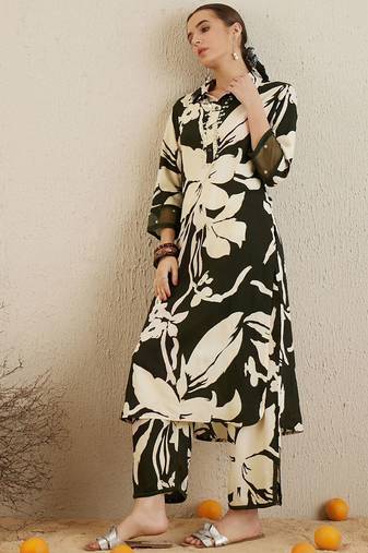 Floral printed sequinned shirt collar straight kurta with trousers