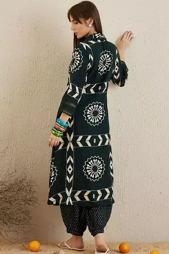 Floral printed sequinned shirt collar a-line kurta with salwar