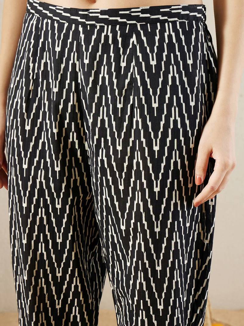 V neck printed pleated pure cotton straight kurta with trousers