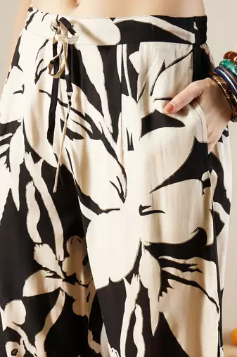 Floral printed regular sequinned kurta with trousers