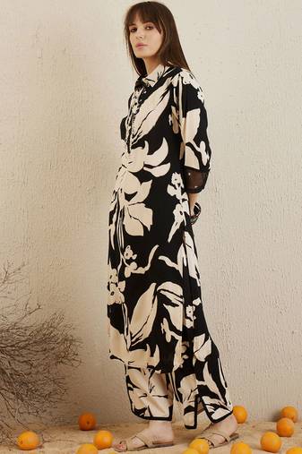 Floral printed regular sequinned kurta with trousers
