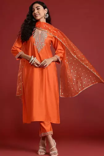 Paisley yoke design zari liva kurta with trousers & dupatta
