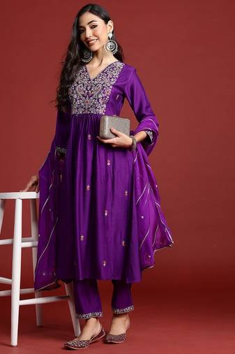 Floral embroidered pleated aari work liva kurta with trousers & dupatta