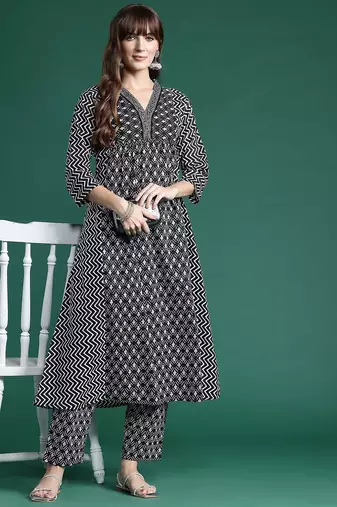 Printed panelled pure cotton kurta with trousers