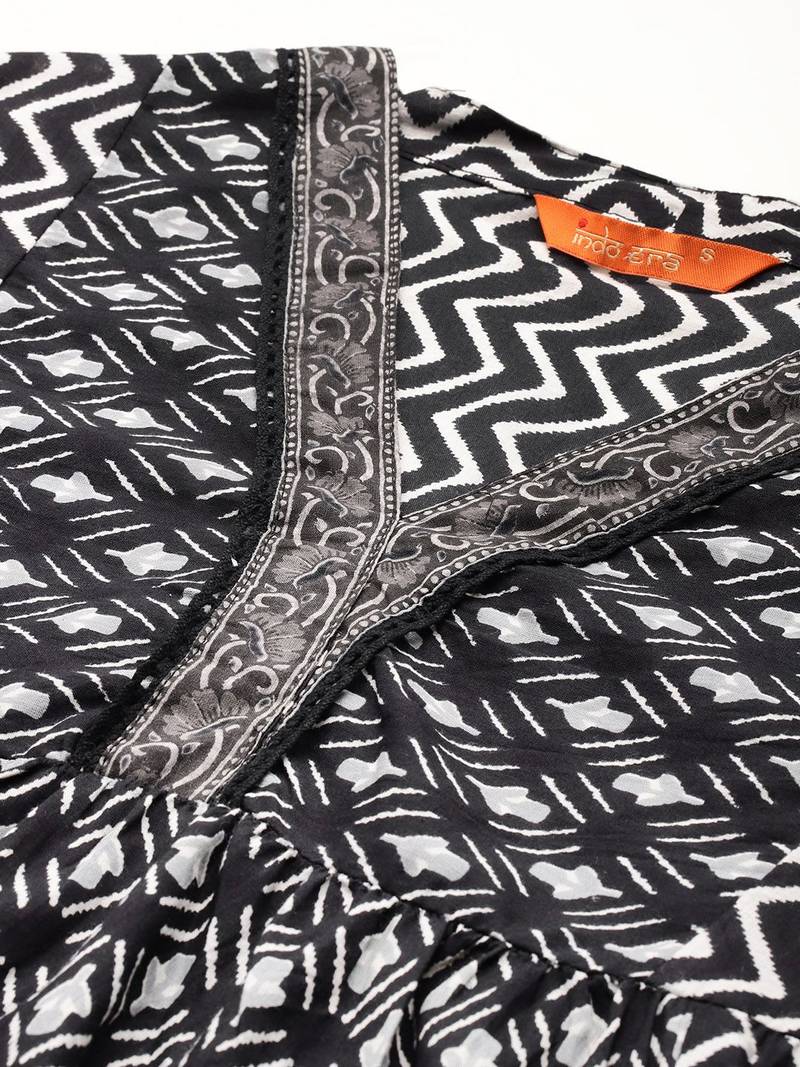 Printed panelled pure cotton kurta with trousers