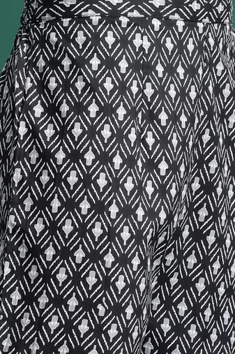 Printed panelled pure cotton kurta with trousers
