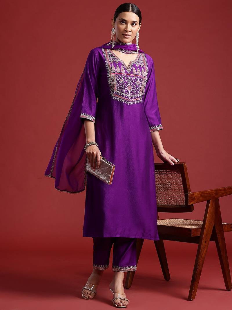 Ethnic motifs yoke design liva kurta with trousers & dupatta