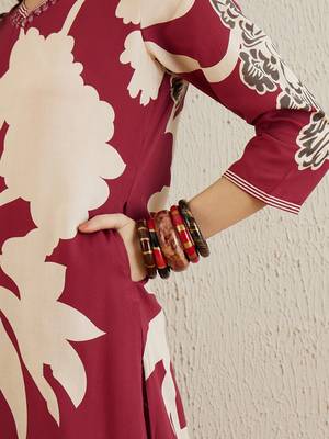 Floral printed v-neck sequinned a-line kurta with salwar 5