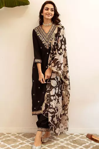 Ethnic motifs embroidered regular thread work kurta with salwar & dupatta