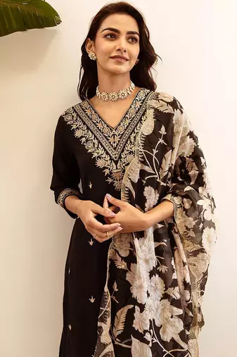 Ethnic motifs embroidered regular thread work kurta with salwar & dupatta