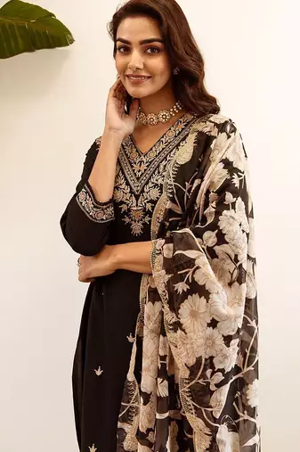 Ethnic motifs embroidered regular thread work kurta with salwar & dupatta