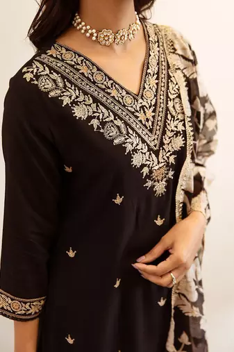 Ethnic motifs embroidered regular thread work kurta with salwar & dupatta