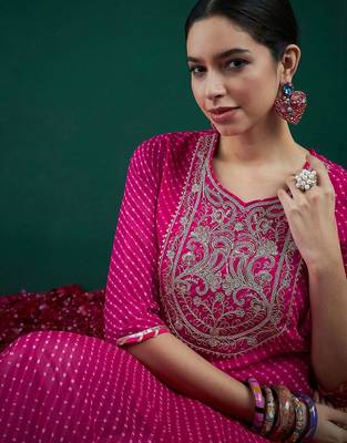Ethnic motifs printed sweetheart neck georgette sequins straight kurtas 2