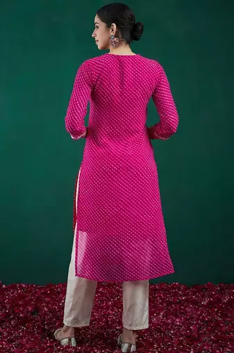 Ethnic motifs printed sweetheart neck georgette sequins straight kurtas