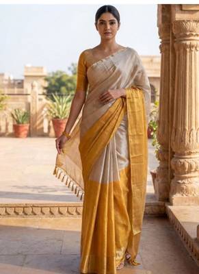 off white woven design tissue kasavu saree 4