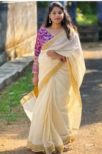 off white pure cotton handloom kasavu saree