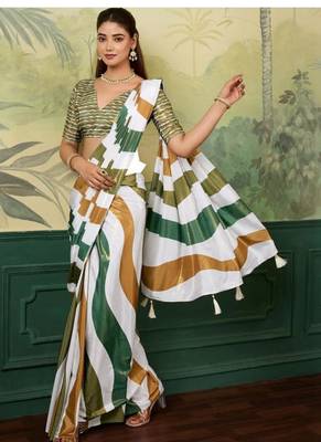 white abstract striped tissue designer kasavu saree 4