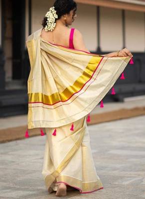 cream tissue kasavu saree with gold border & pink tassels 2