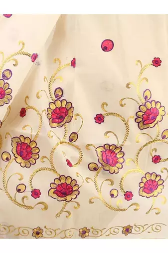 off white floral kasavu saree with zari work
