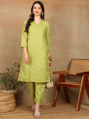 Women green floral embroidered pure cotton chikankari kurta set with palazzo 1