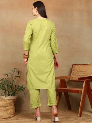 Women green floral embroidered pure cotton chikankari kurta set with palazzo 2
