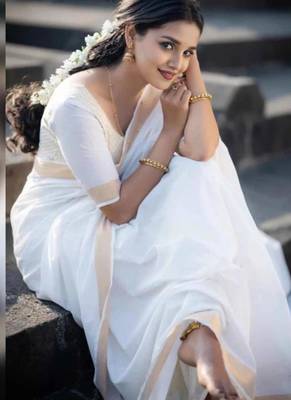 white cotton kasavu saree with gold border 4