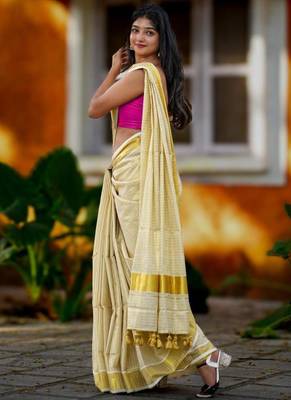 white checked zari work cotton kasavu saree 2