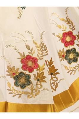 off white floral embroidered pure cotton kasavu saree 2