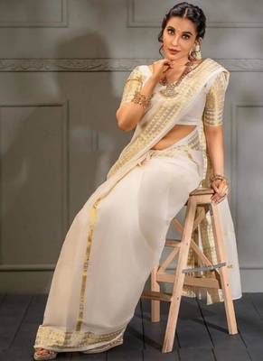 off white zari border tissue kasavu saree 3