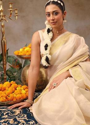 off white woven design zari silk blend fusion kasavu saree 2