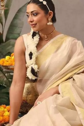 Woven design zari silk blend fusion kasavu saree