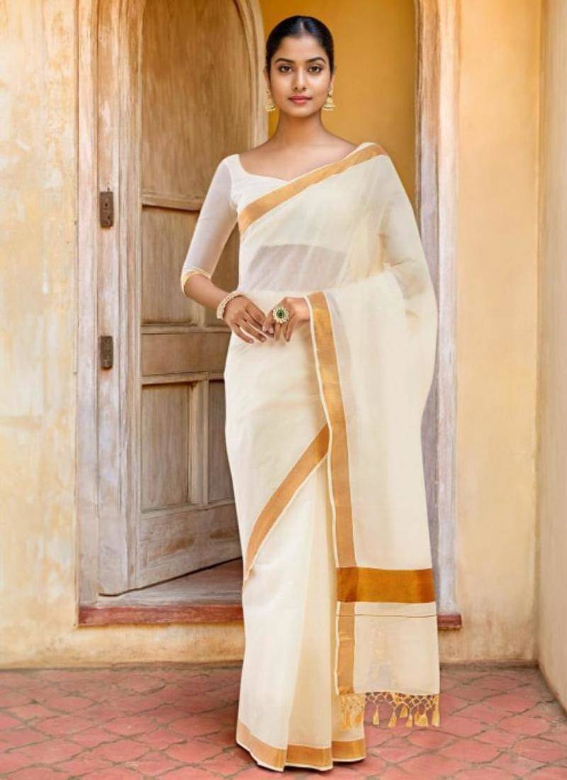 Off-white & gold zari pure cotton kasavu saree