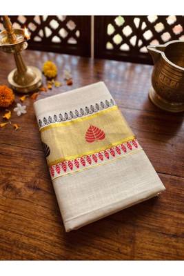 off white woven design zari tissue designer kasavu saree 2