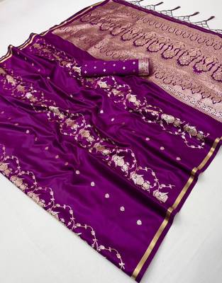 Magenta satin handloom weaving silk saree 4