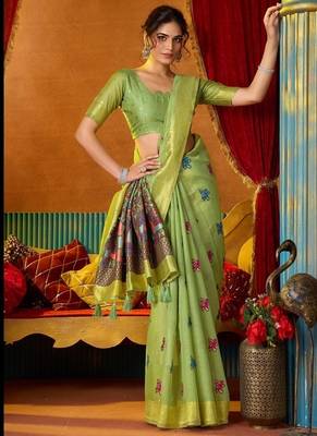 Pista cotton katha work & pum pum casual wear saree 4