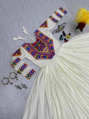 Navratri wear off-white fiyona silk gamthi & mirror work gown 3